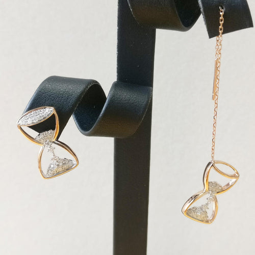 「Hourglass」 Rose Gold Diamond earrings