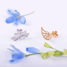 「Snow Flower and the Secret Fan」 Diamond ear studs