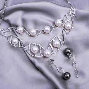 「DNA」Genetic Code White South Pearl Diamond necklace